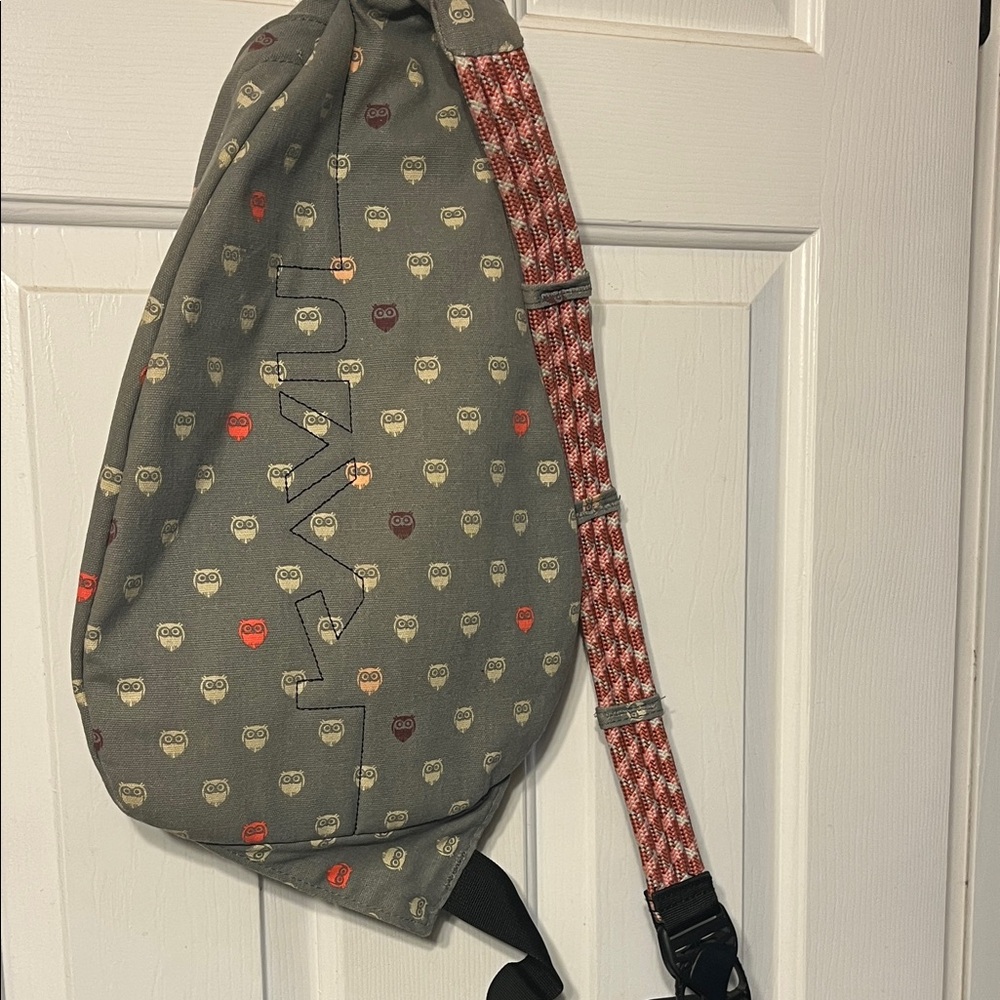 Kavu Olive Owl Print Sling Bag with Red Accents - Picture 4 of 4